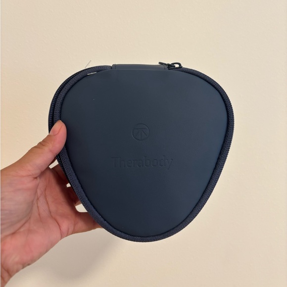 Therabody Navy Travel Pouch - Picture 1 of 5